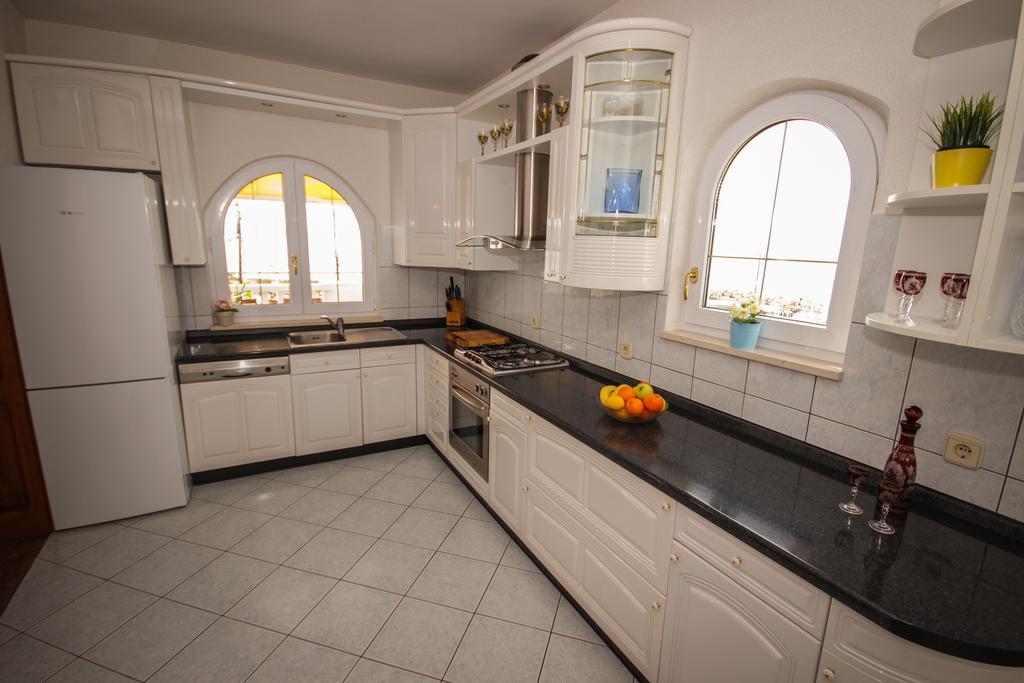 Apartmani Kristijan Єсенице Екстер'єр фото